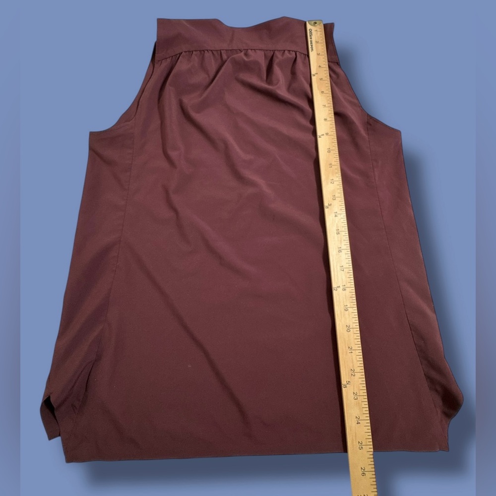 Ministry Of Supply Women's Maroon Red Juno Sleeveless Top V Neck Size S merlot - Picture 4 of 7